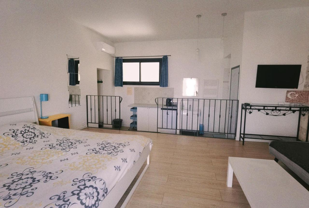 Villa Chez Waucquier Beaucaire  Esterno foto